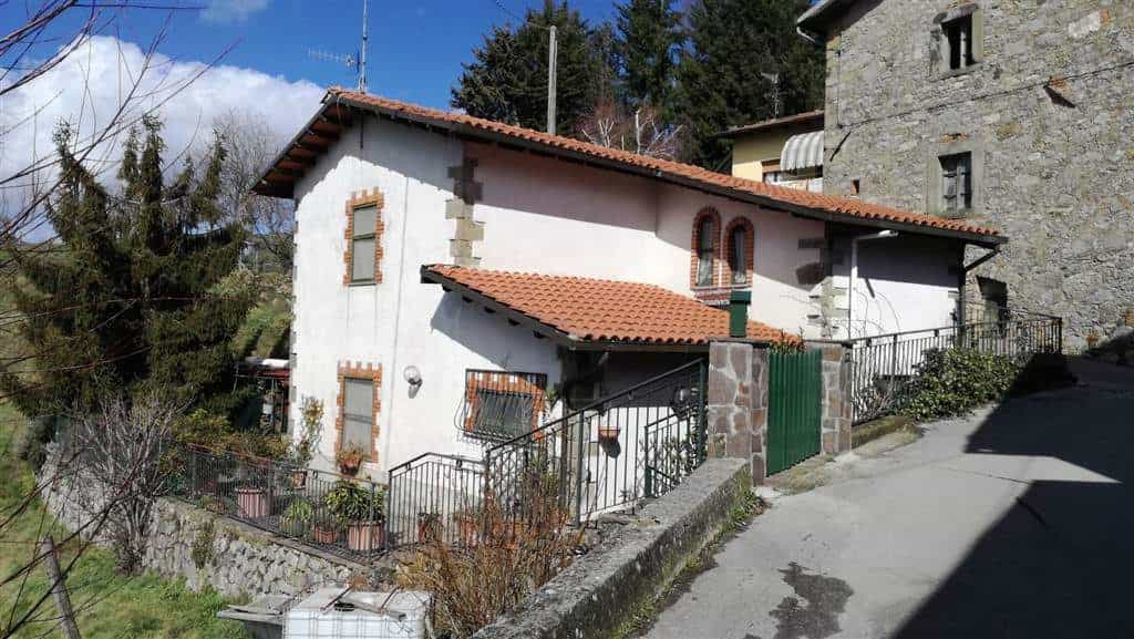 Dom w Molazzana, Toskania 10701488