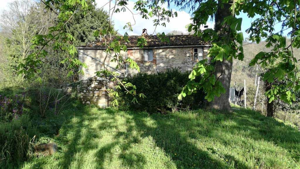 House in Saltocchio, Tuscany 10701494