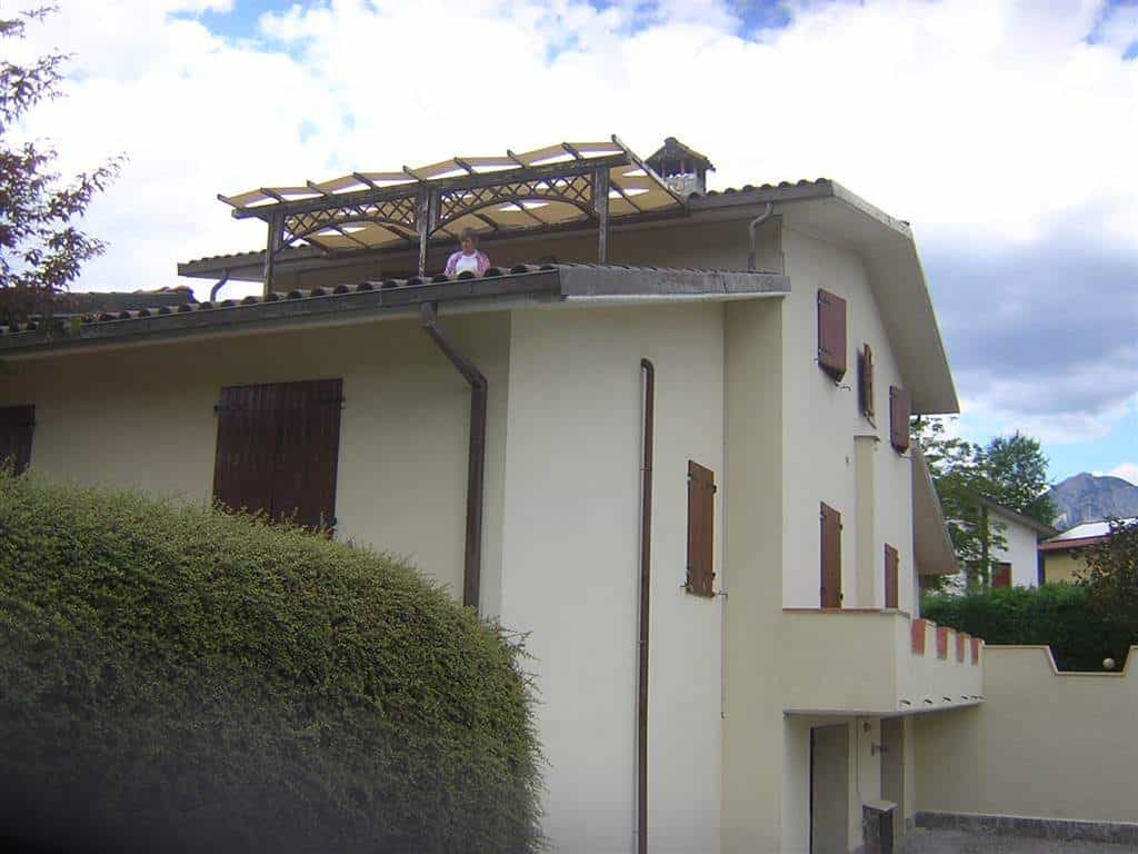 rumah dalam , Tuscany 10701499