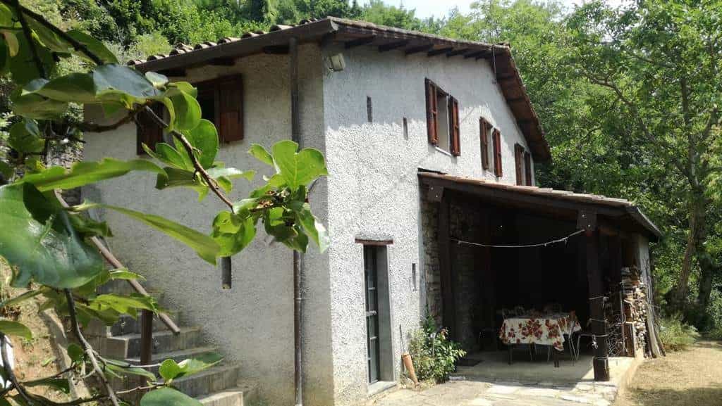 casa en Fabrica de Vallico, toscana 10701530