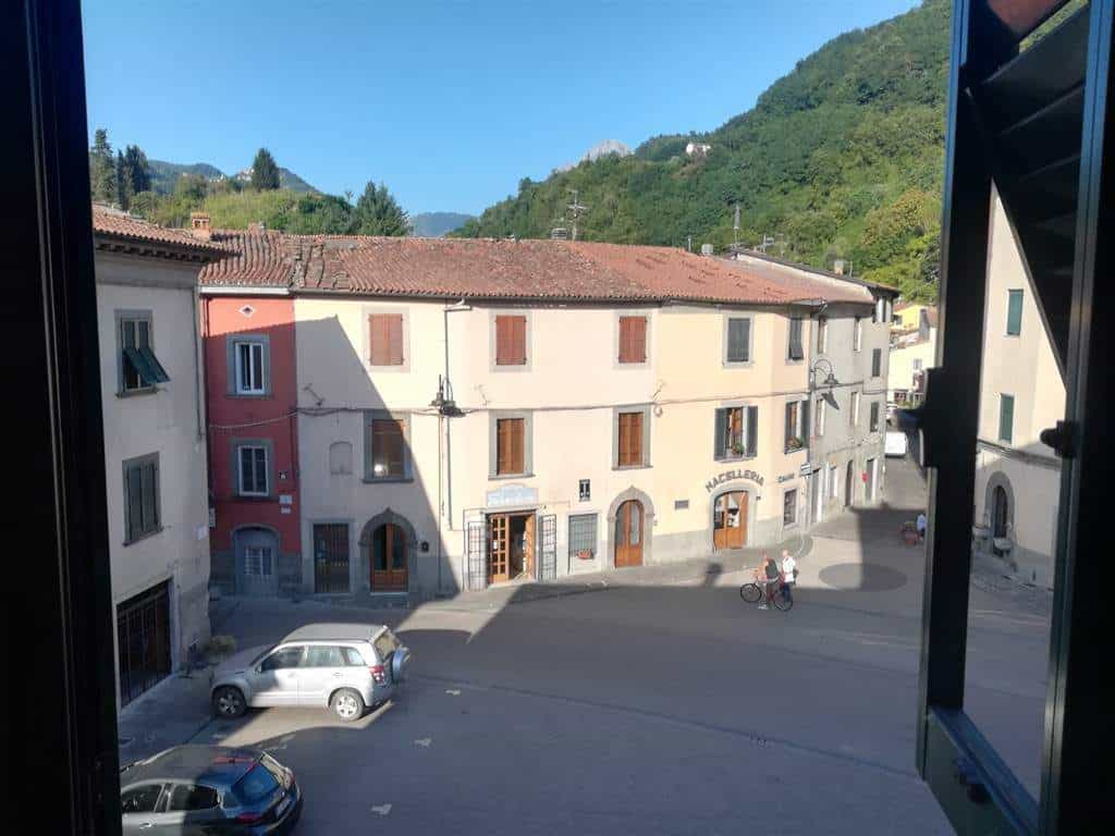 loger dans Gallicano, Toscane 10701533
