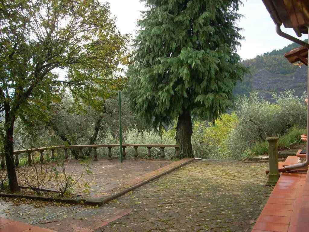 House in Pieve di Brancoli, Tuscany 10701534
