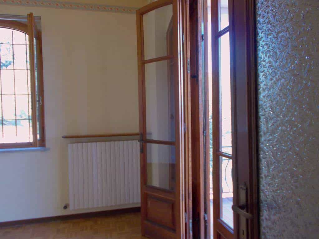 بيت في Pieve di Brancoli, Tuscany 10701534