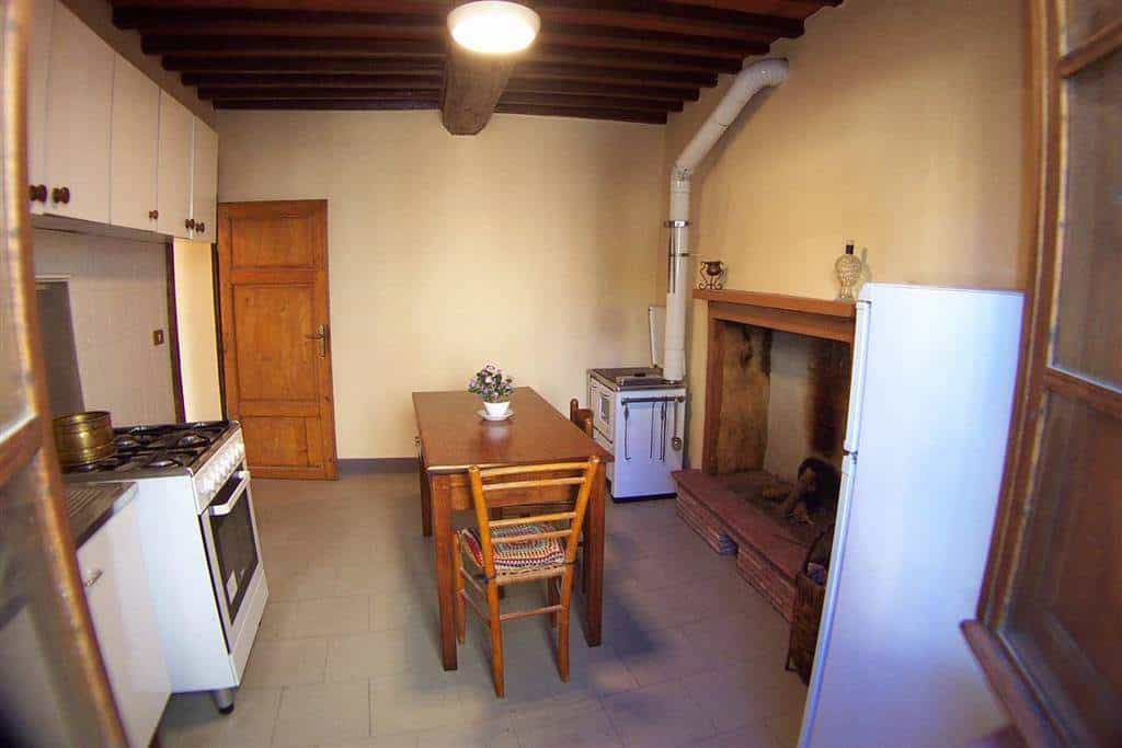 loger dans Barga, Tuscany 10701541