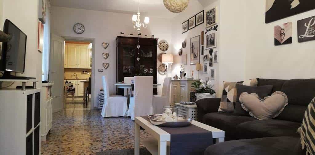 Квартира в Кастельнуово ді Гарфаньяна, Тоскана 10701544