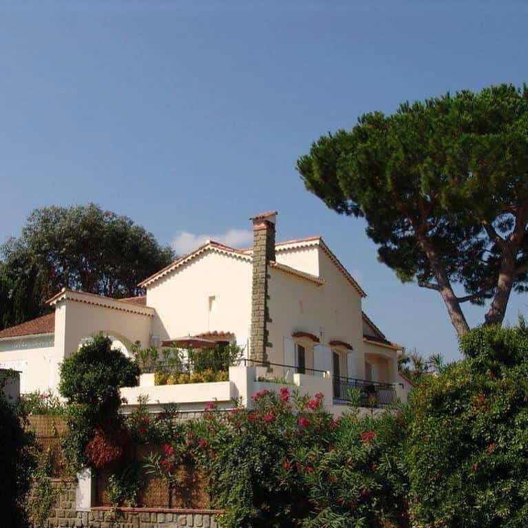 Talo sisään Gassin, Provence-Alpes-Cote d'Azur 10701550