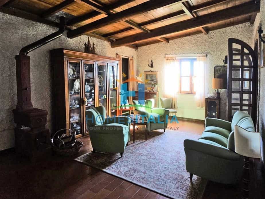 Dom w Civitella D'agliano, Lazio 10701796