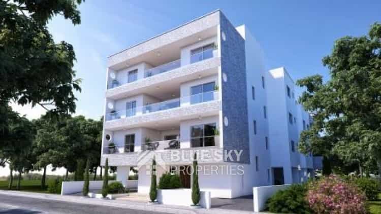 Condominium in Zygi, Larnaka 10705402