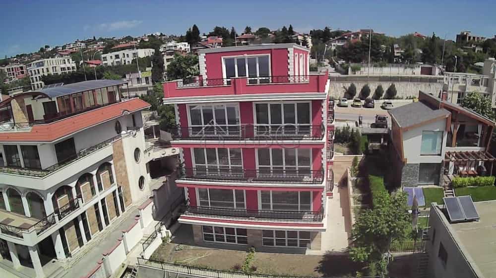 Condominium in Varna, Varna 10710531