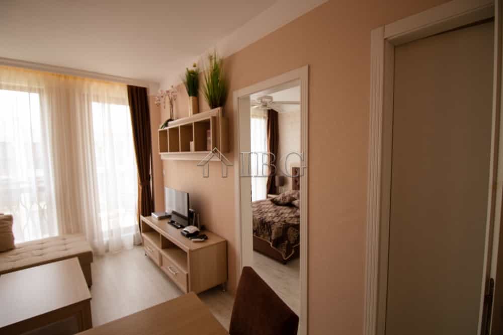 公寓 在 内塞伯尔, 布尔加斯 10710662