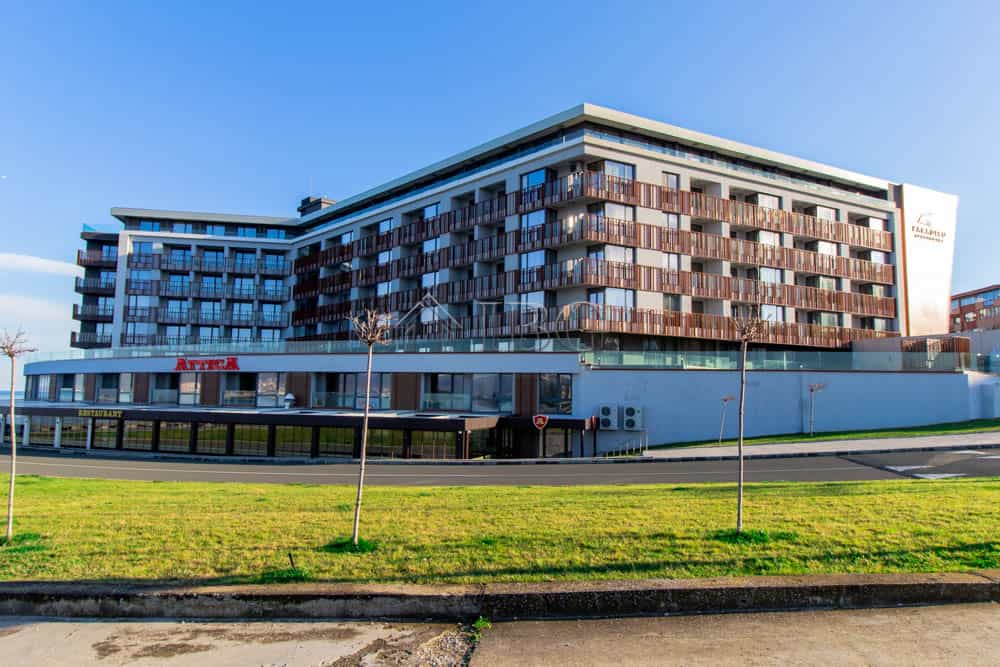 Condominium dans Nessebar, Burgas 10710824
