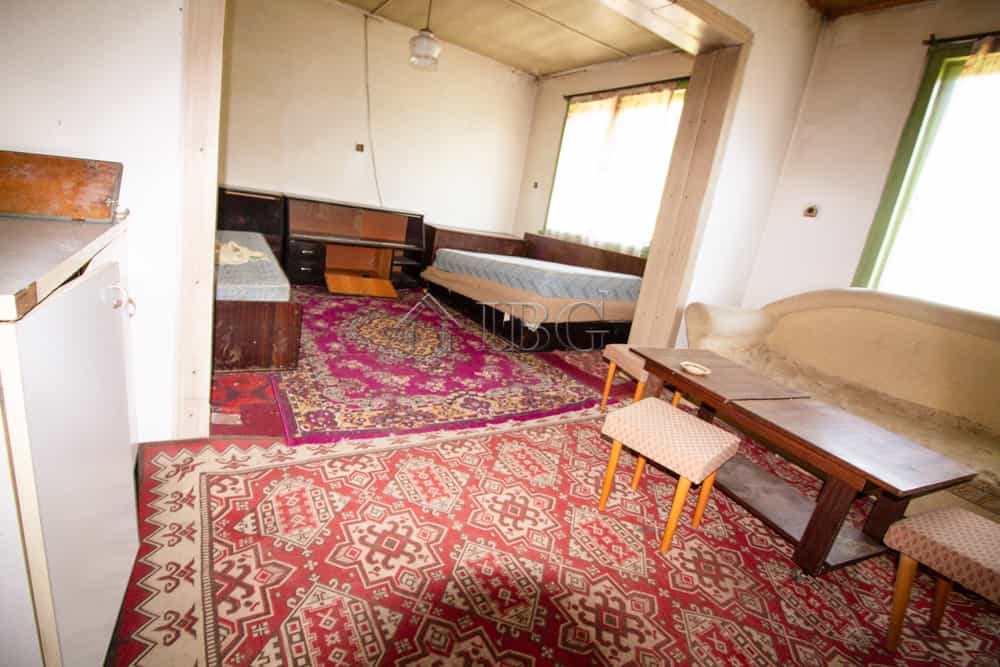 House in Svishtov, Veliko Tarnovo Province 10711070