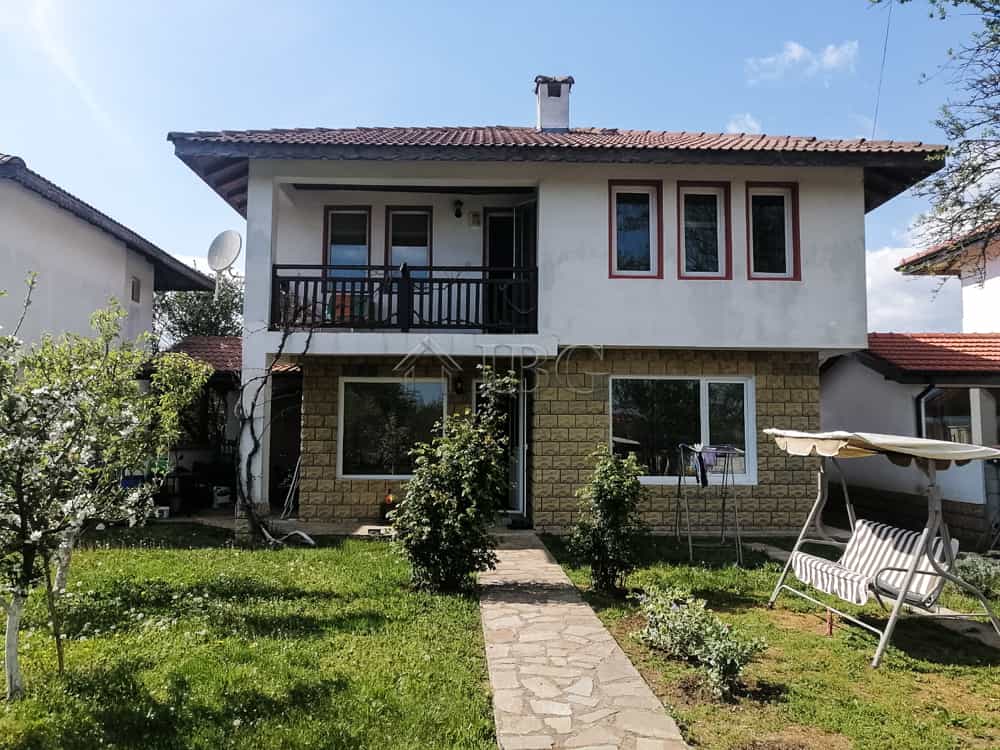 House in Balchik, Dobrich Province 10711085