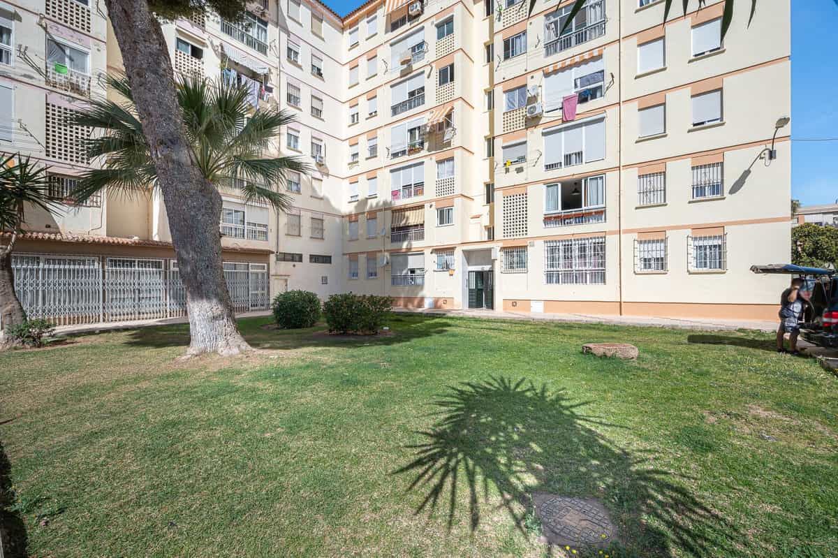 公寓 在 Alhaurín de la Torre, Andalucía 10712676