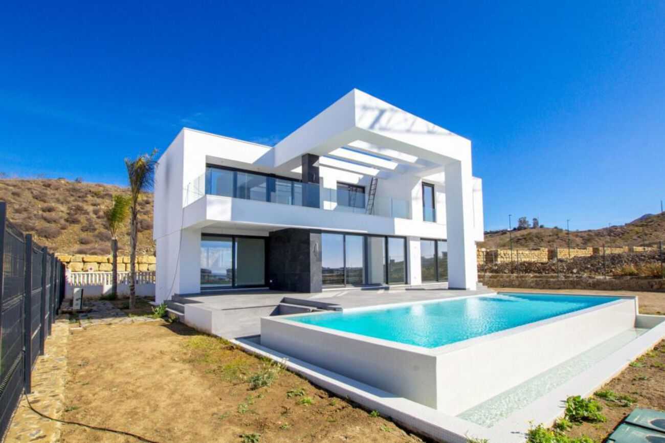 House in Malaga, Andalusia 10713004