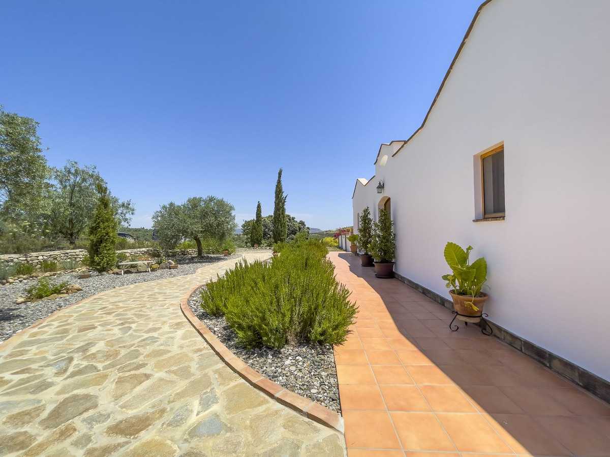 Talo sisään Casarabonela, Andalusia 10713311