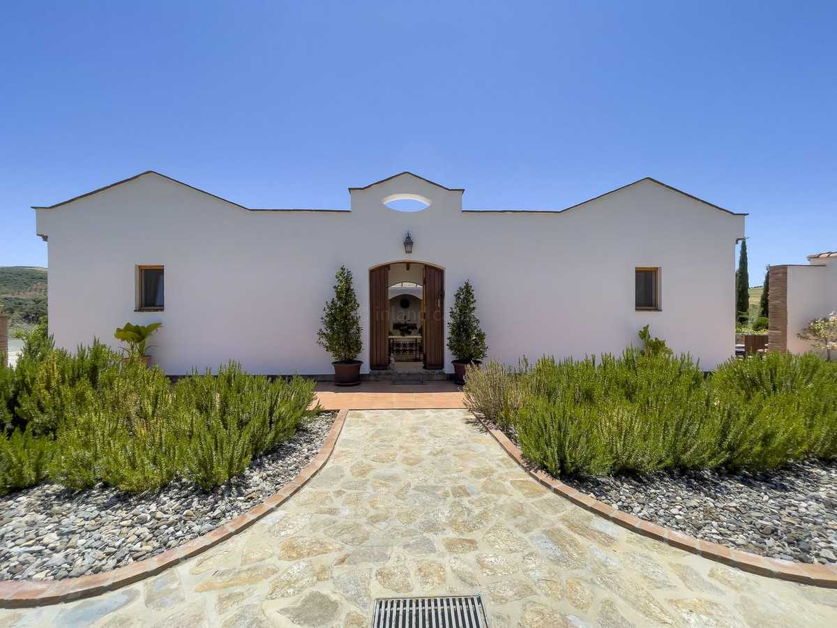 Talo sisään Casarabonela, Andalusia 10713392