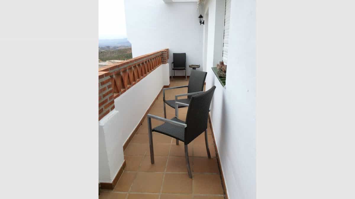 Condominium in Alozaina, Andalusia 10715038