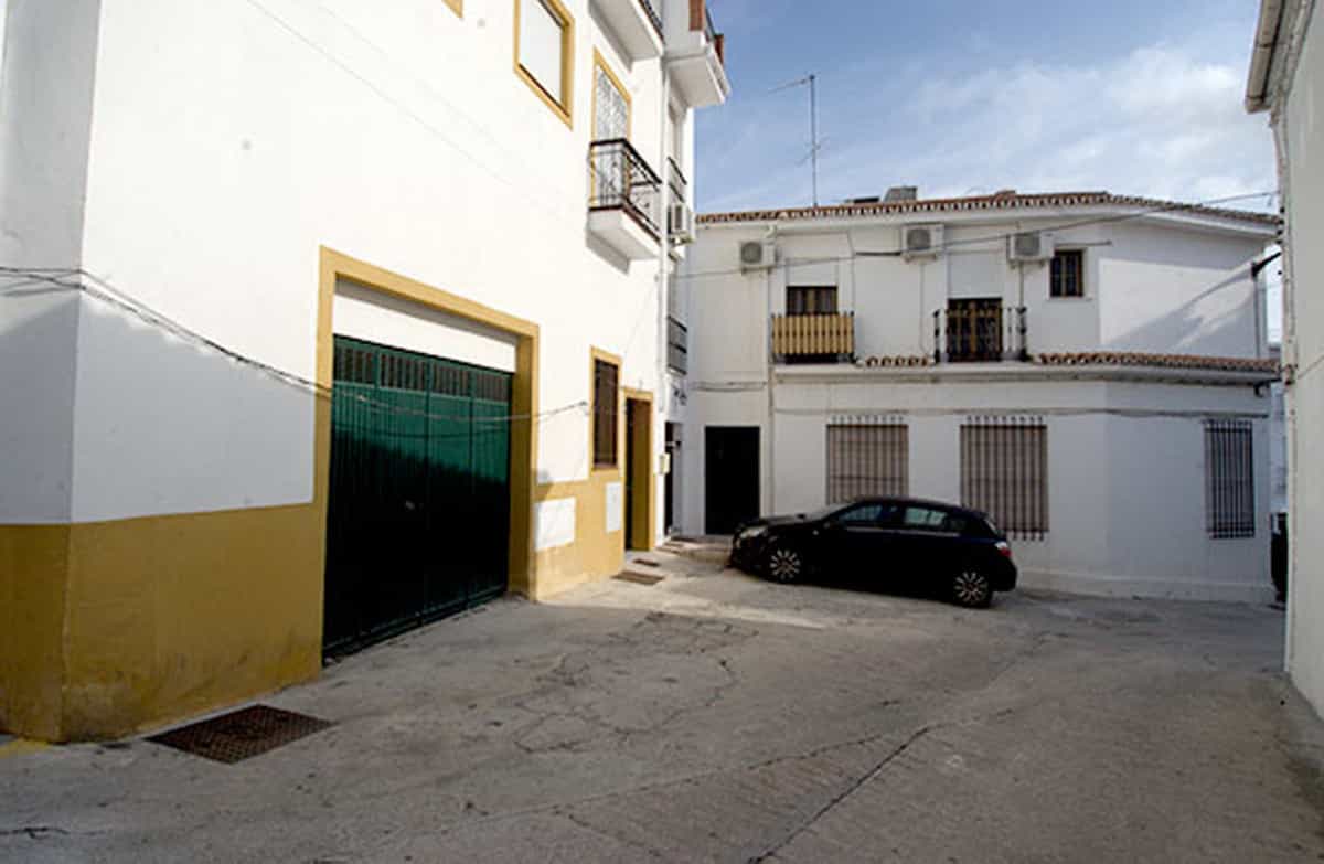 Condominium in Monda, Andalusië 10715597