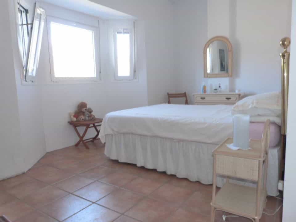 σπίτι σε Moclinejo, Ανδαλουσία 10715702
