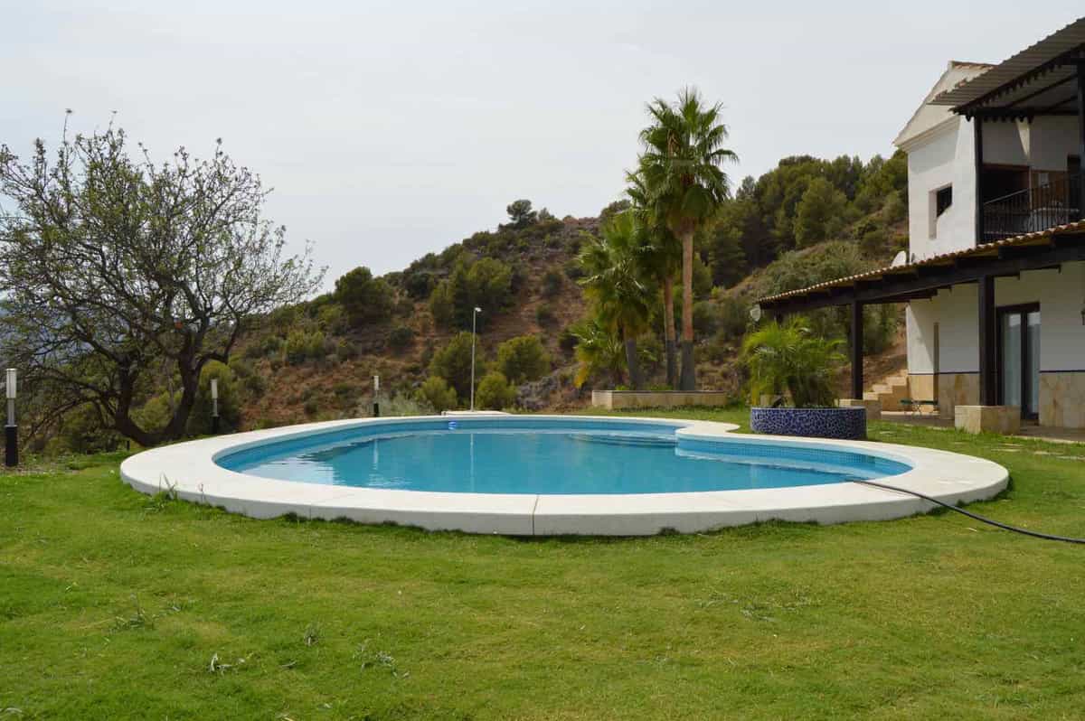 House in Alozaina, Andalusia 10715866