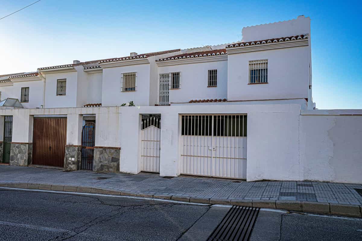 rumah dalam Frigiliana, Andalusia 10716299