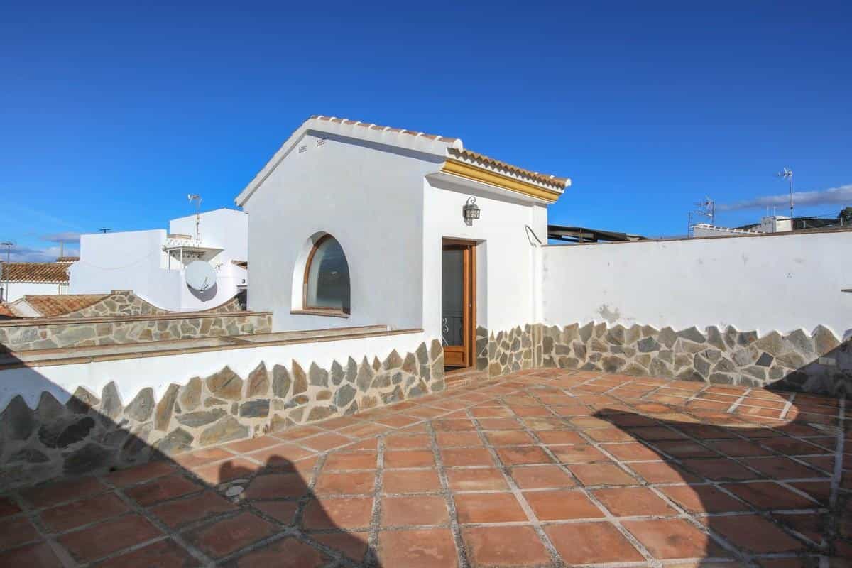 House in Guaro, Andalusia 10716367