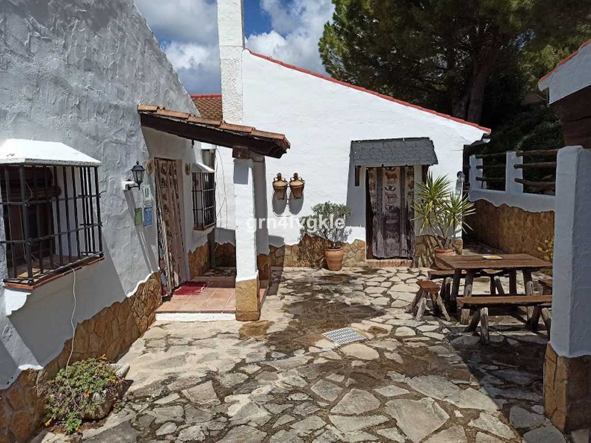 House in Villanueva del Trabuco, Andalusia 10716656