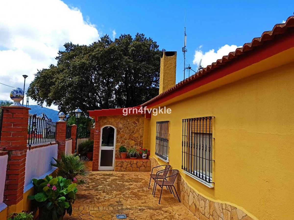 House in Villanueva del Trabuco, Andalucía 10716656