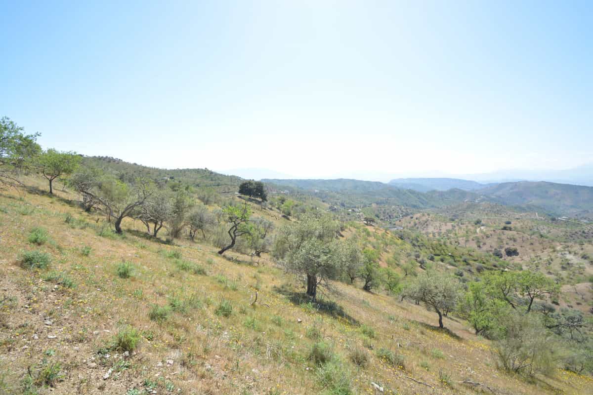 Land in Carratraca, Andalusia 10716752