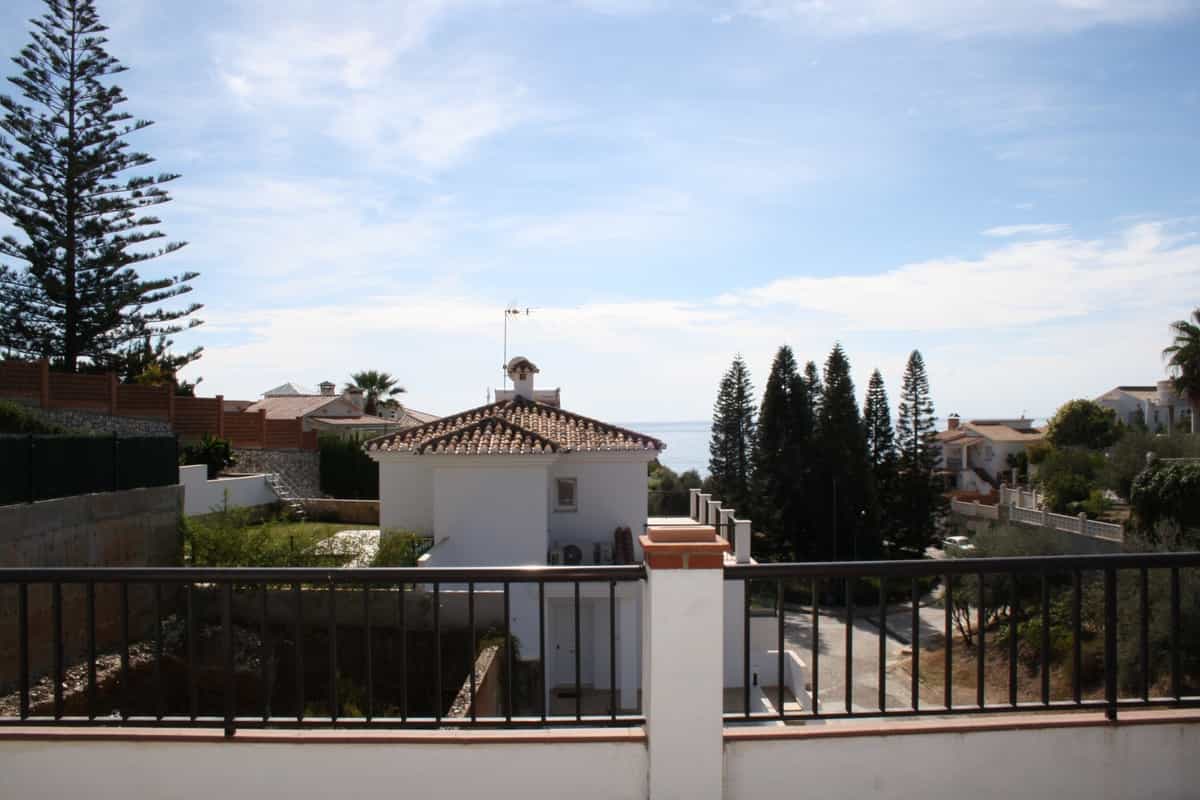 房子 在 Benajarafe, Andalucía 10716951