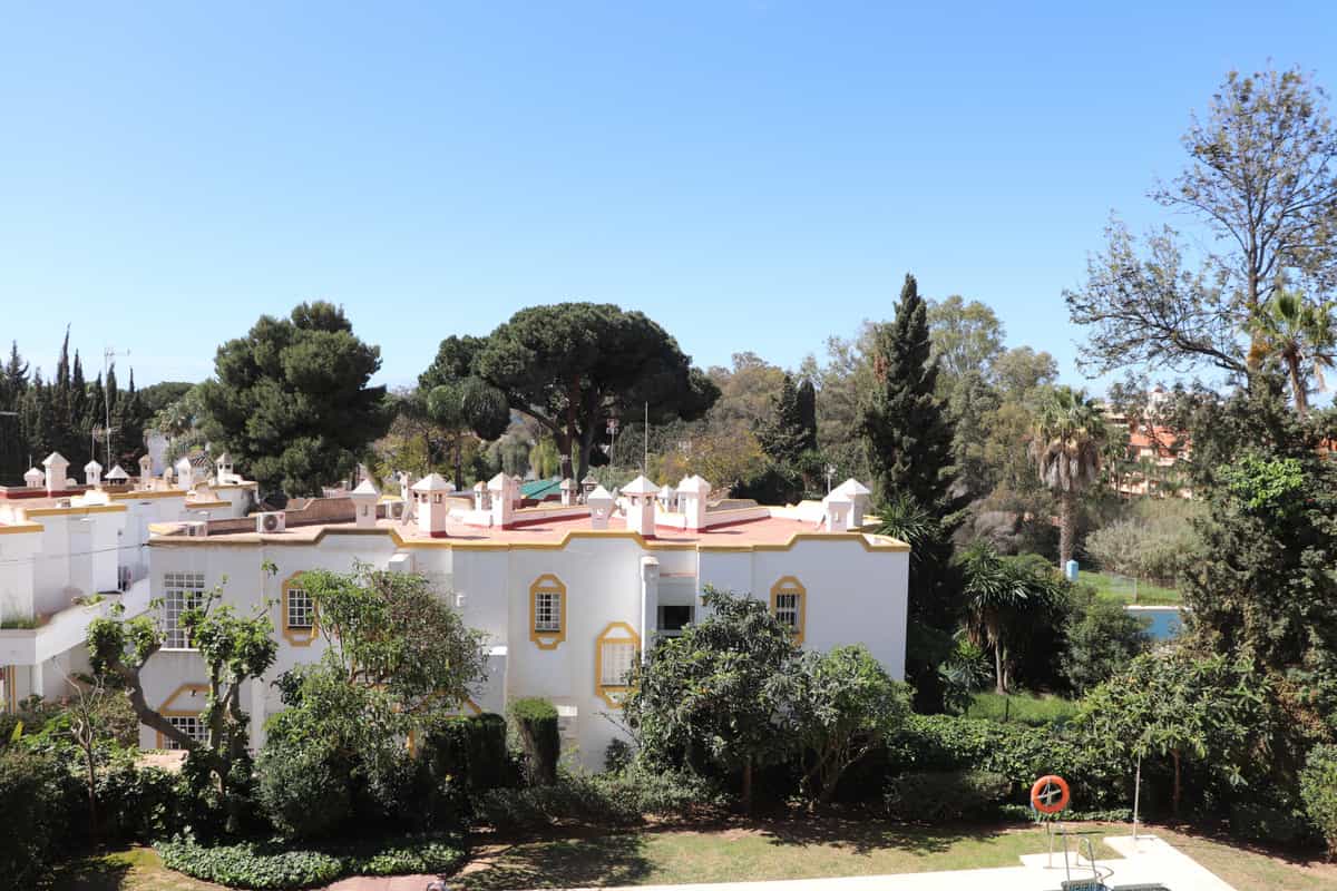Condominium in Ojen, Andalusia 10716969