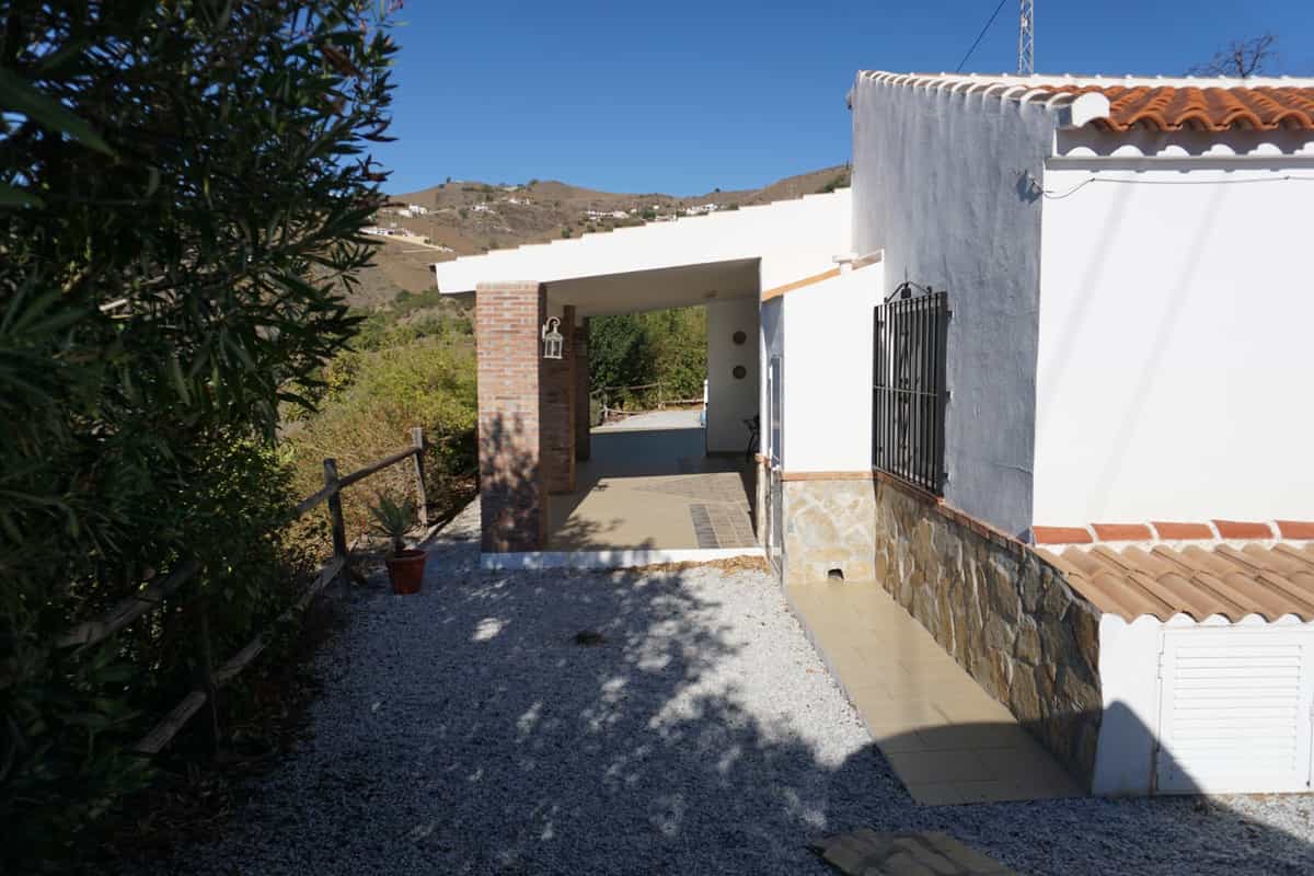 rumah dalam Almáchar, Andalucía 10717026