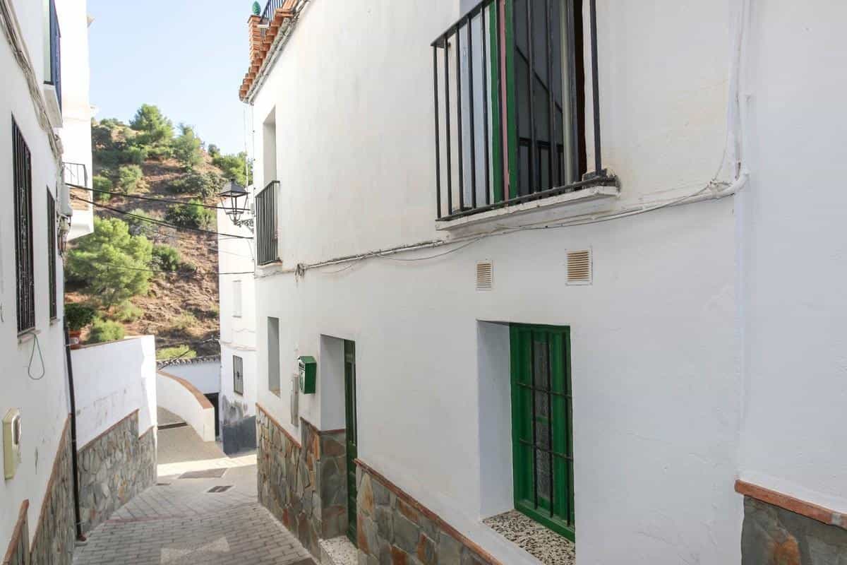 Rumah di Tolox, Andalucía 10718210