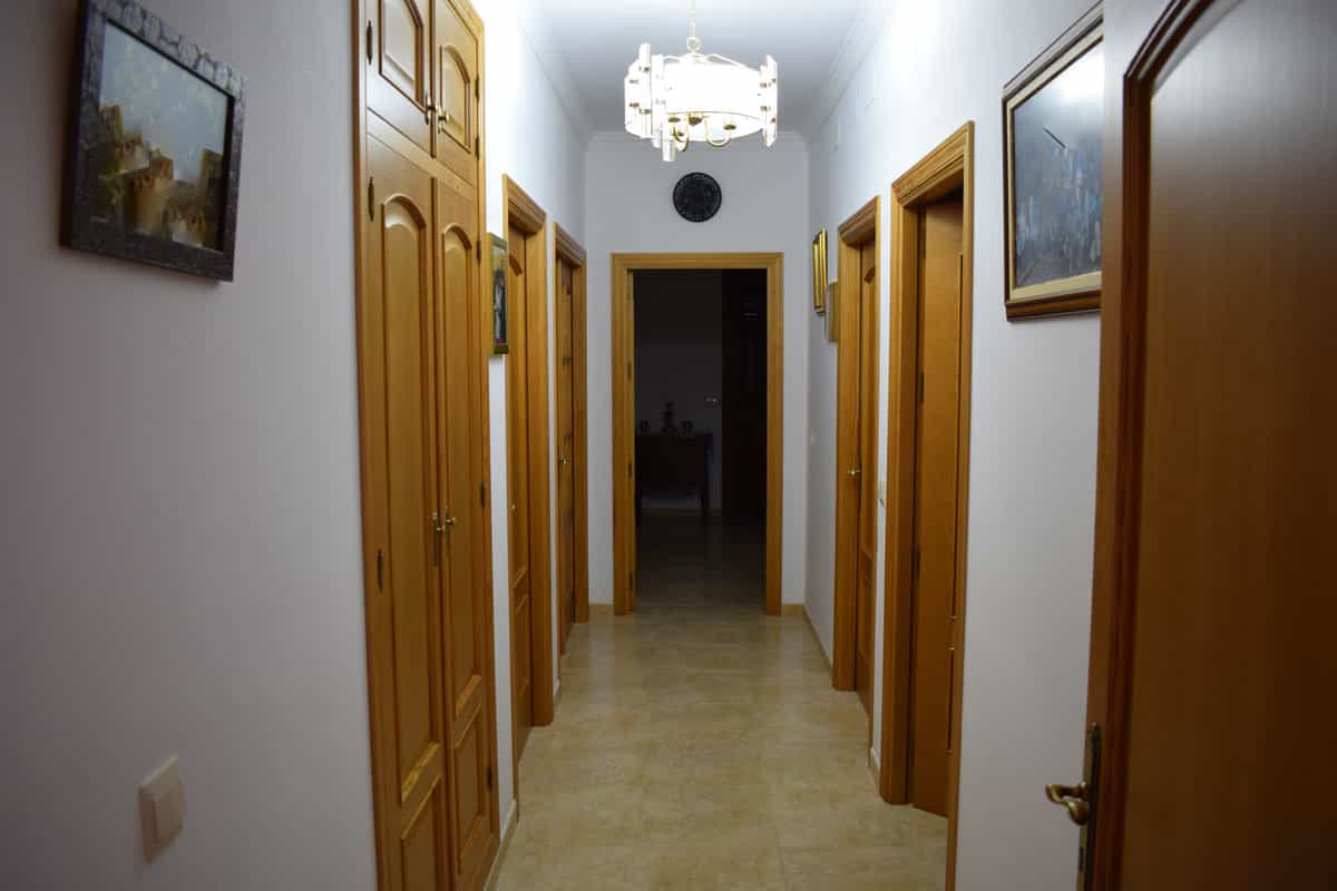 Huis in Cuevas del Becerro, Andalucía 10718524