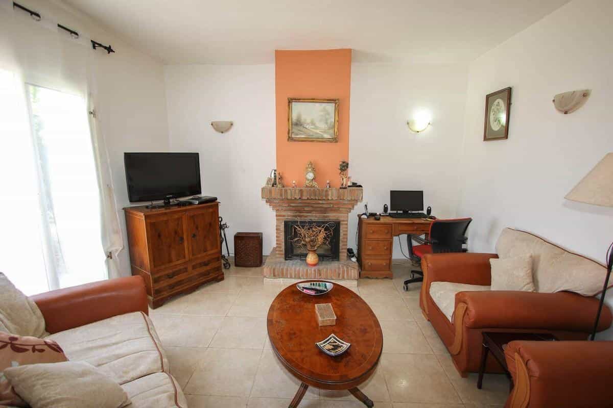 House in Tolox, Andalucía 10718736