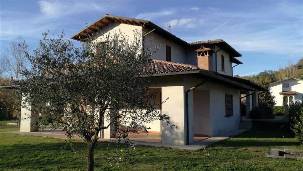 Huis in Barga, Toscana 10719374