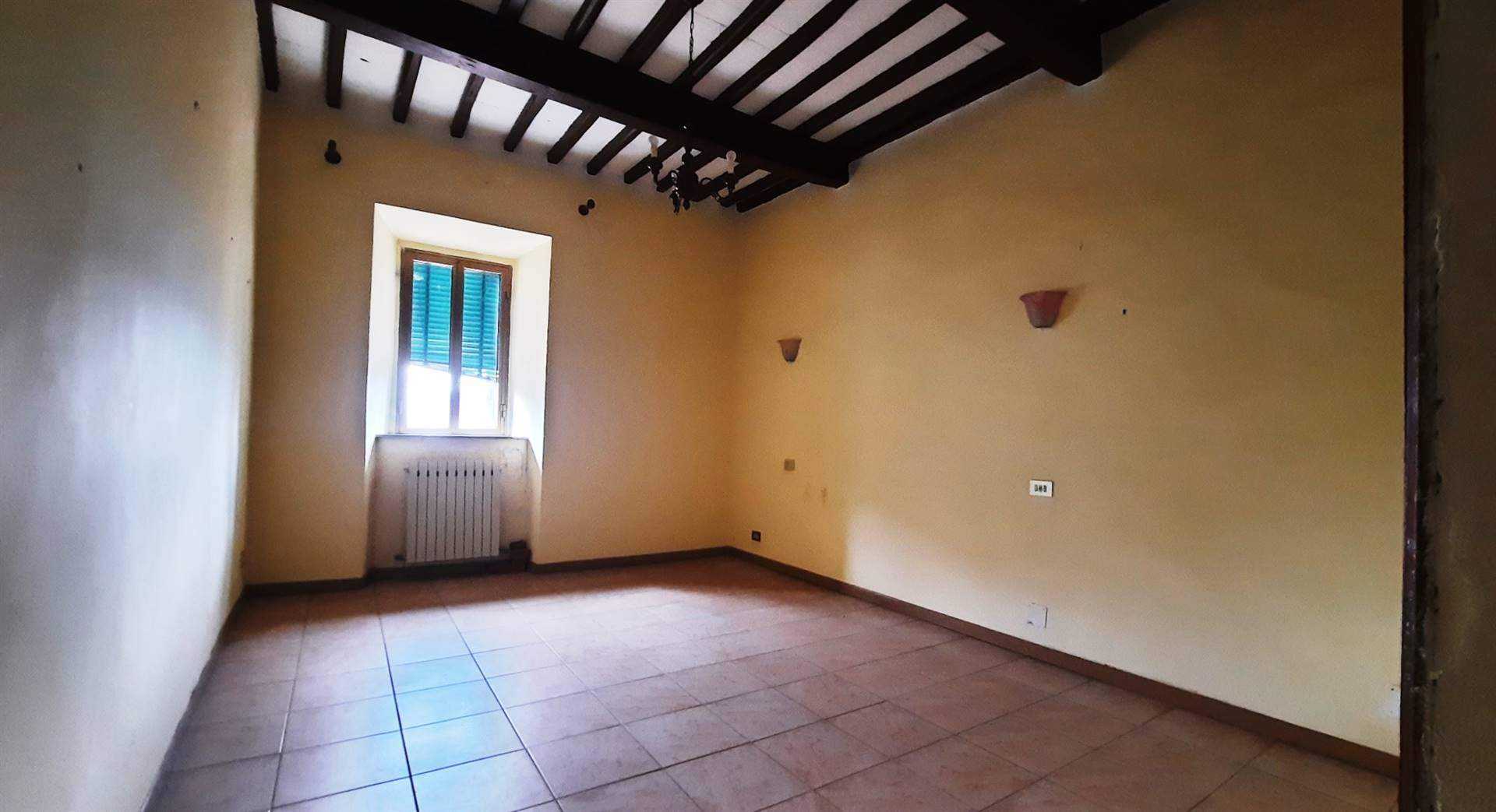 بيت في Barga, Toscana 10719381