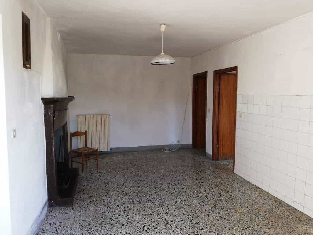 Rumah di Molazzana, Toscana 10719481