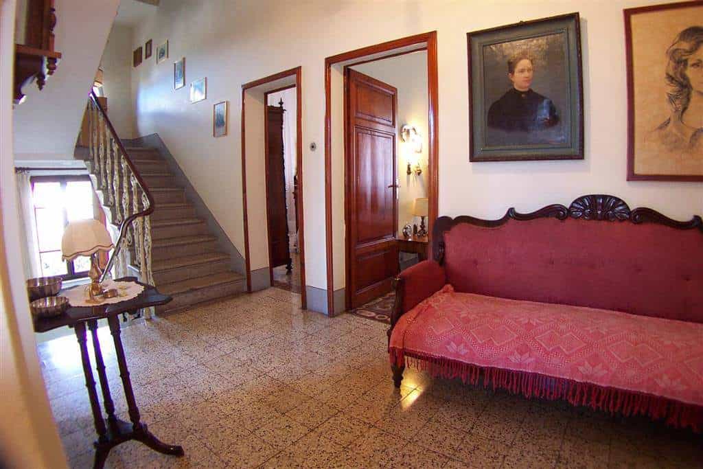 rumah dalam Barga, Toscana 10719576