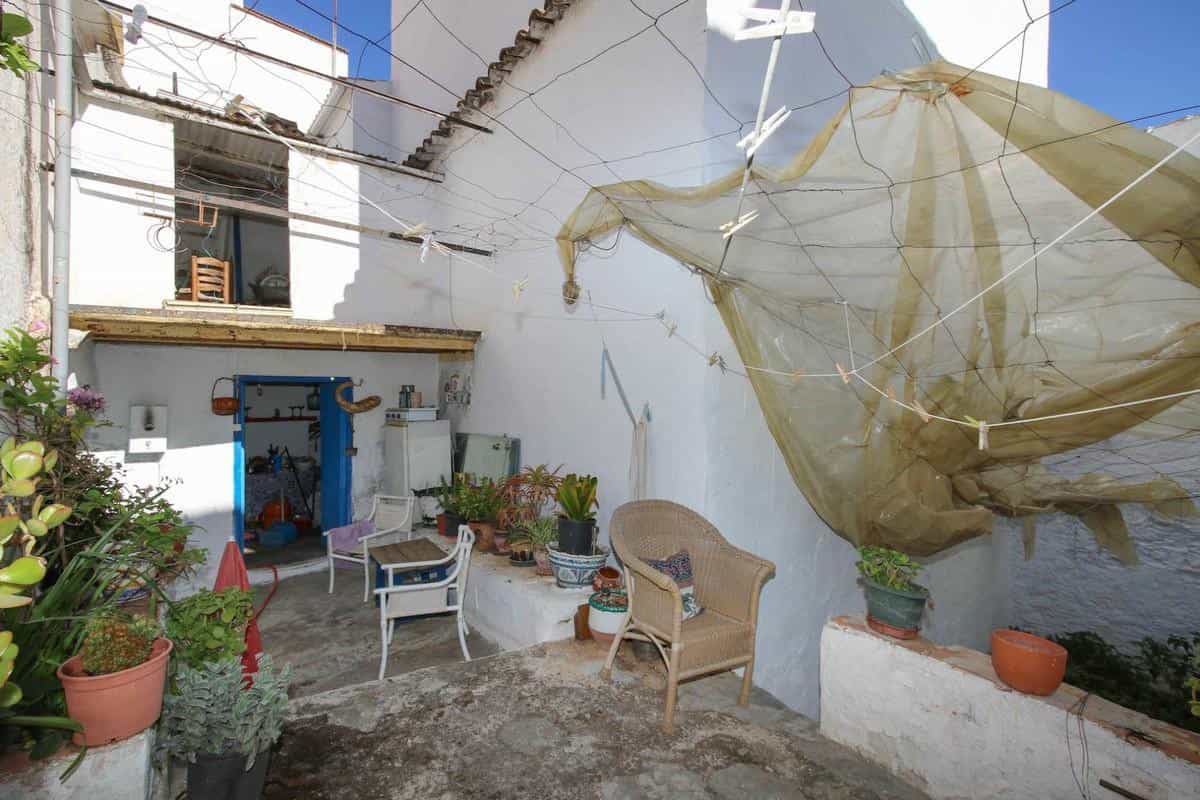жилой дом в Монда, Андалусия 10719613