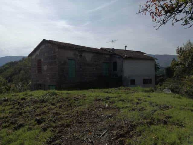 σπίτι σε Μολαζάνα, Τοσκάνη 10719814
