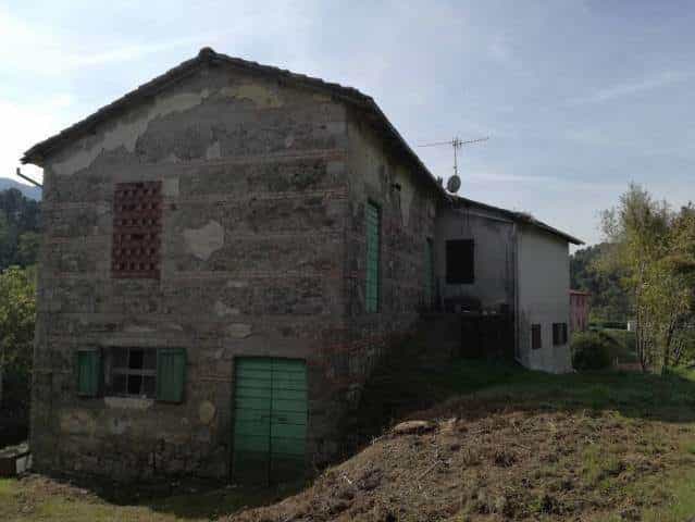 Dom w Molazzana, Toskania 10719814