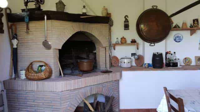 بيت في Barga, Toscana 10719870