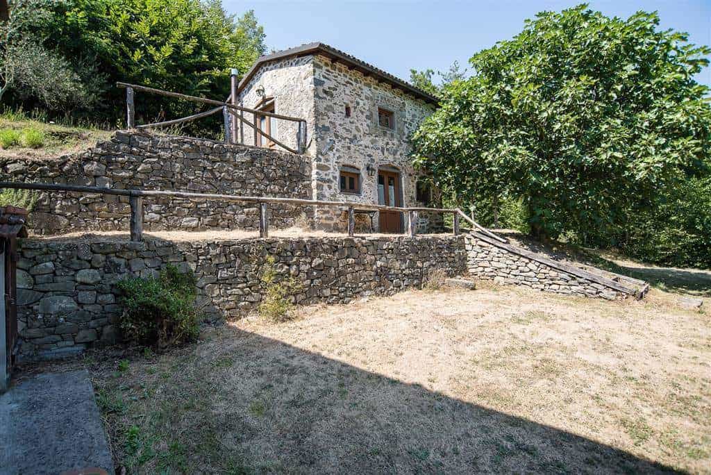 Rumah di Tiglio Alto, Toscana 10719872