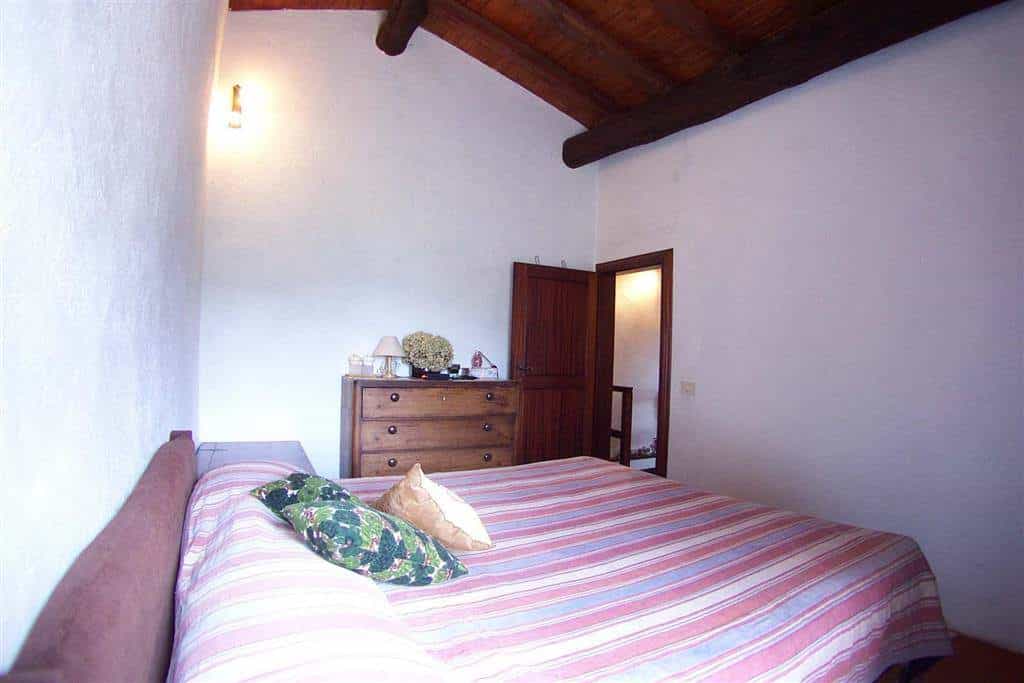 casa en Fabbriche di Vergemoli, Toscana 10720056
