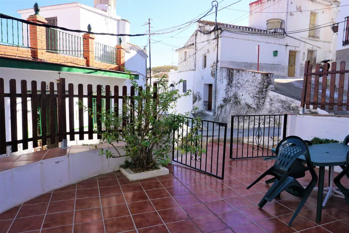 σπίτι σε Almáchar, Andalucía 10720356