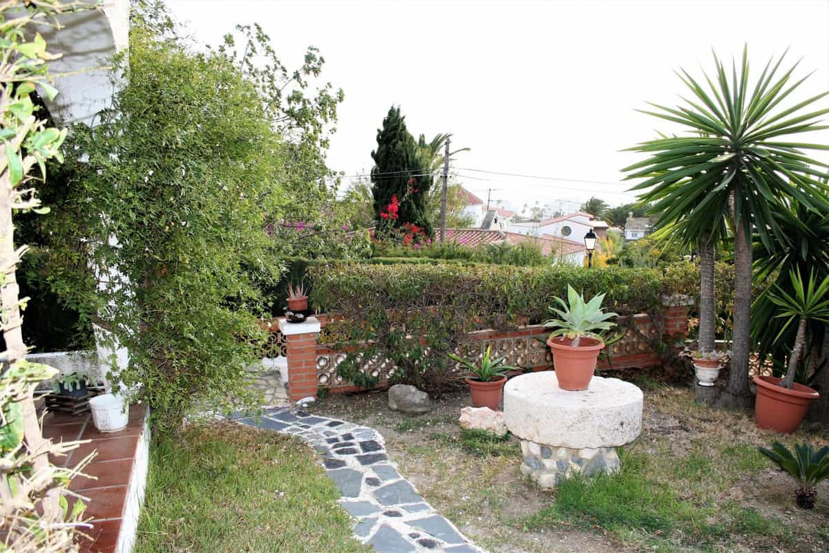 Rumah di La Caleta, Andalusia 10720370