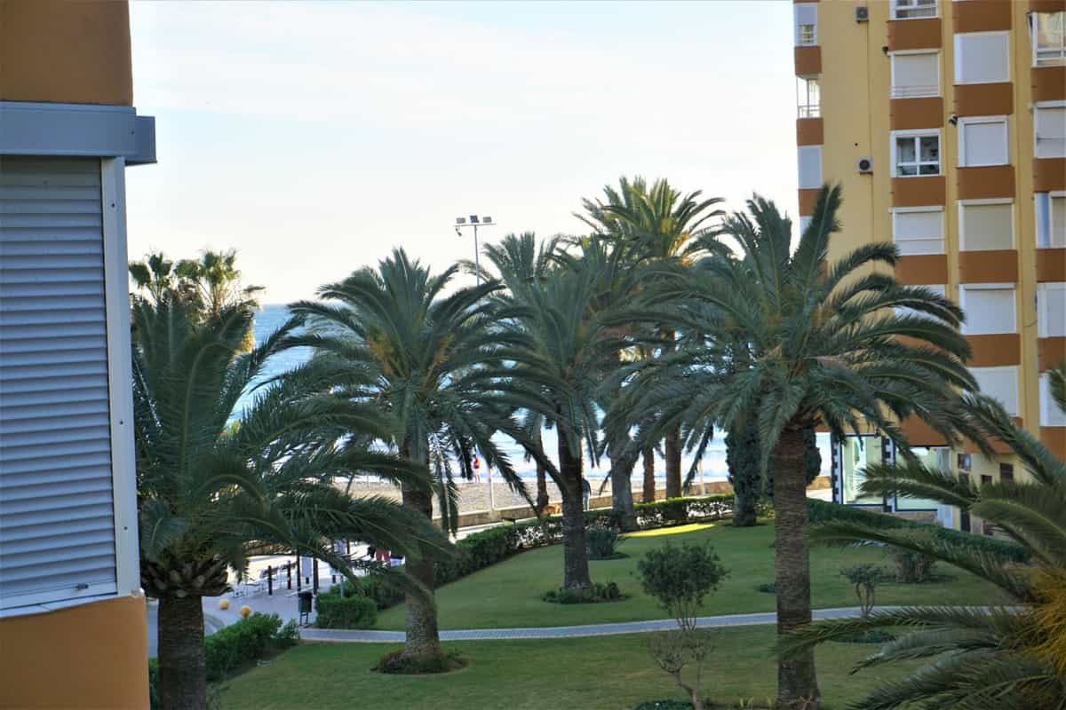 Condominium in Algarrobo-Costa, Andalucía 10721001