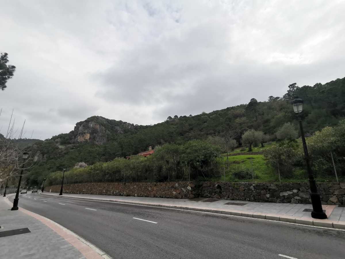 Land in Benahavis, Andalusia 10721356